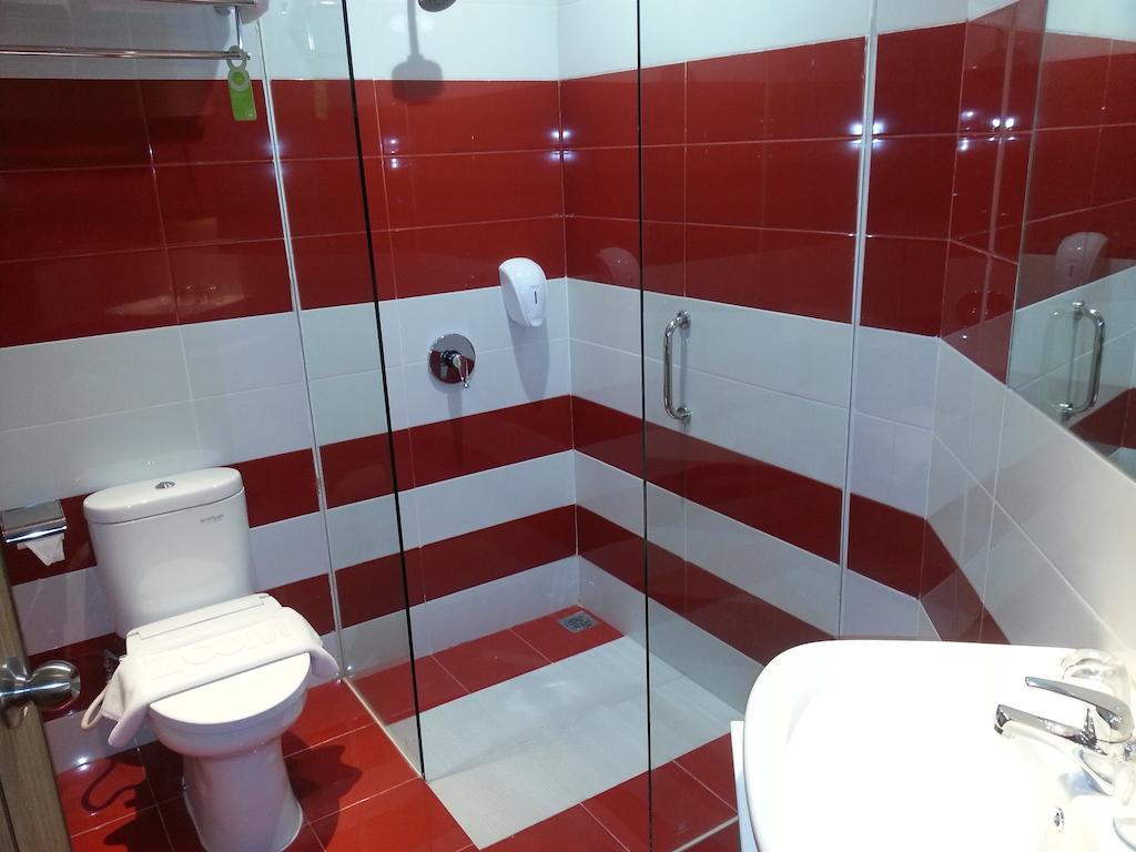 Zoom Smart Hotel Jemursari Surabaya Dış mekan fotoğraf